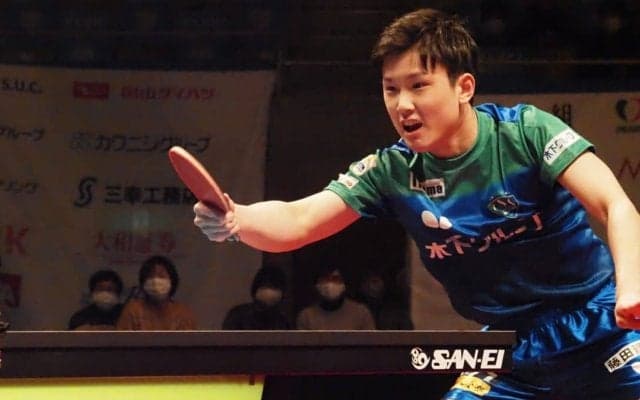 張本智和「たくさん準備してきた」丹羽孝希との五輪代表対決制す