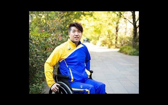 香取慎吾がチーム名を考案。金メダルに近い男・佐藤友祈がプロ宣言