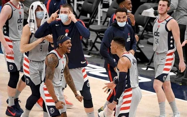 【NBA】ウィザーズ残り12秒から5点差逆転　4連敗ストップに実況席も大興奮「信じられない！」