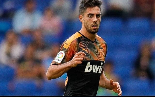 カディス、レアルやシティに所属したFWソブリーノをバレンシアからレンタル