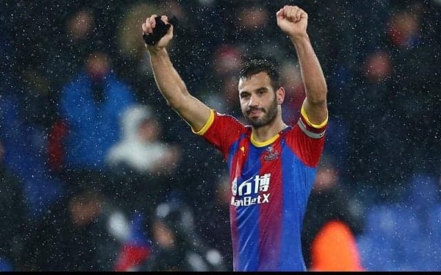 パレスの頼れるキャプテン、ミリボイェビッチが大雨の中叩き込んだ豪快な一撃【インクレディブル・ゴールズ】