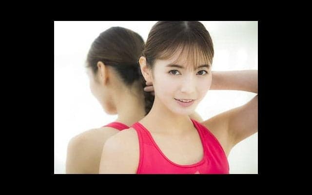 ほのか、ポールダンスの技の完成形に近づく。「キレイな技をお届けします」