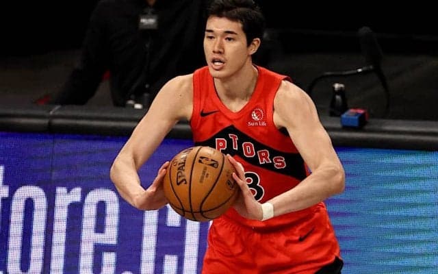 シアカムとラウリーの活躍でラプターズがネッツに競り勝つ…渡邊は1リバウンド1スティールを記録