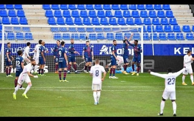 岡崎先制アシストもヴァランの２ゴールでマドリーがウエスカを下す