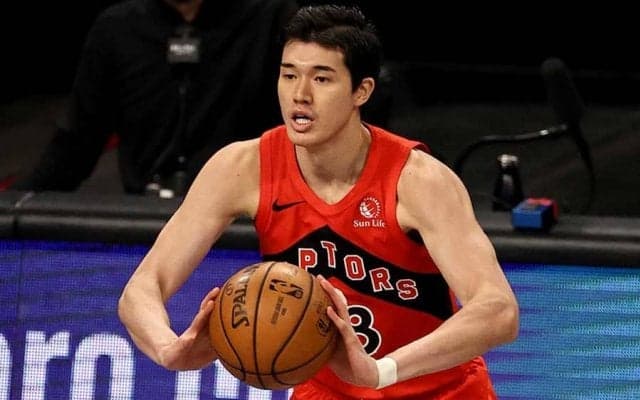 渡邊雄太の魅力は“頭脳と献身”　米専門メディアが守備面を絶賛「オールNBAレベル」