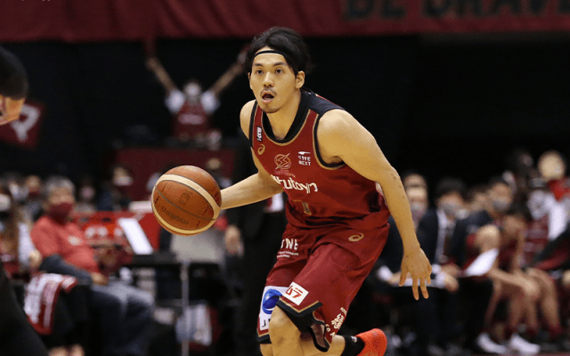 川崎ブレイブサンダースがシーホース三河との“激戦”を制す、篠山竜青が値千金の3Pシュートを沈める