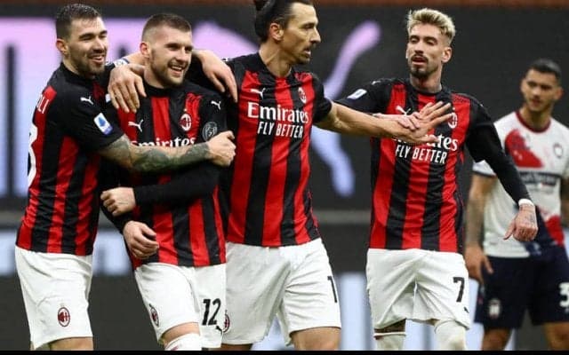 イブラ&レビッチがドッピエッタのミラン、快勝で首位キープ《セリエA》