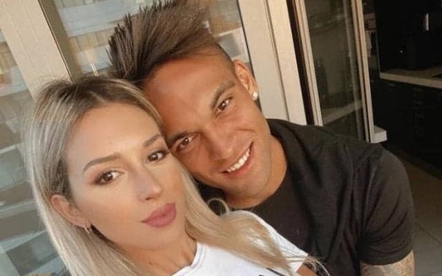 ラウタロの美人パートナー 産後5日での美ボディにファン発狂