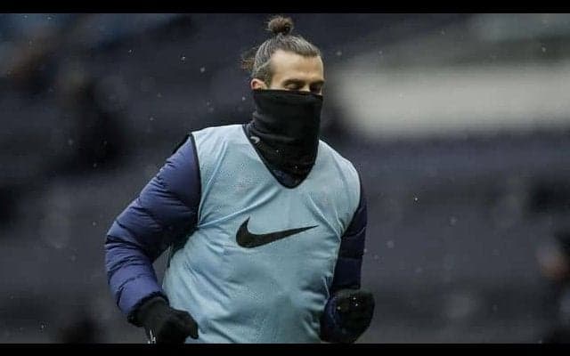 14億払ってベンチが定位置の男に辛辣コメント続々「PR」「詐欺」「恨みの種」