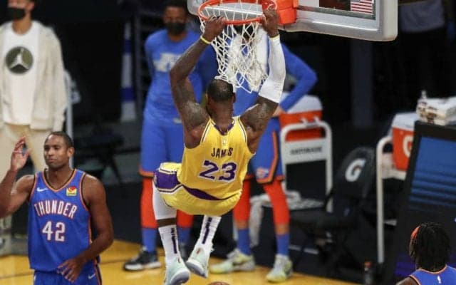 レブロンが28得点14リバウンド12アシストのトリプルダブル…レイカーズ5連勝へ