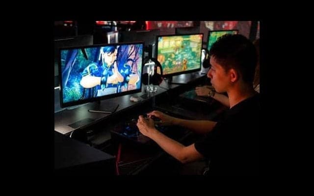 ゲーム依存症と障害防止の最前線。ゲームでリアルスポーツに好影響も