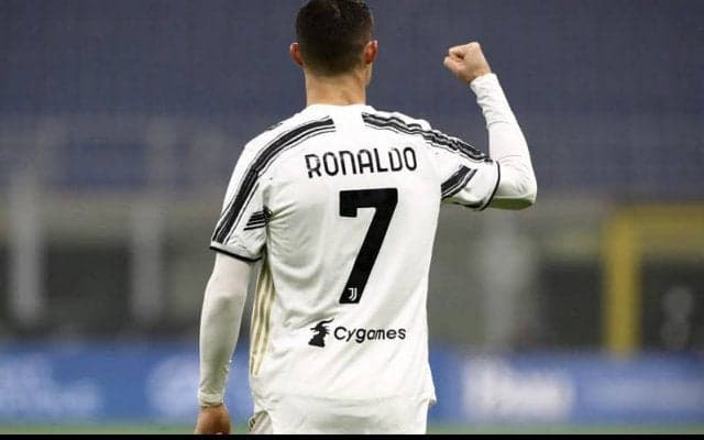 C・ロナウドが病と闘う少年をサポート 治療費を寄付