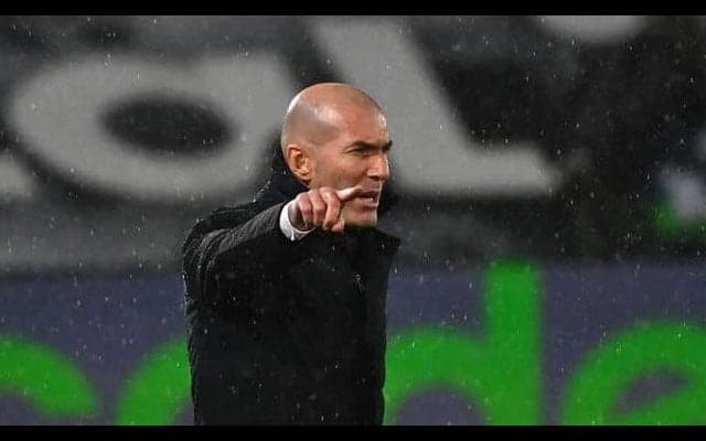 ヘタフェ戦で3バックを採用したジダン「準備はほとんどできなかった」