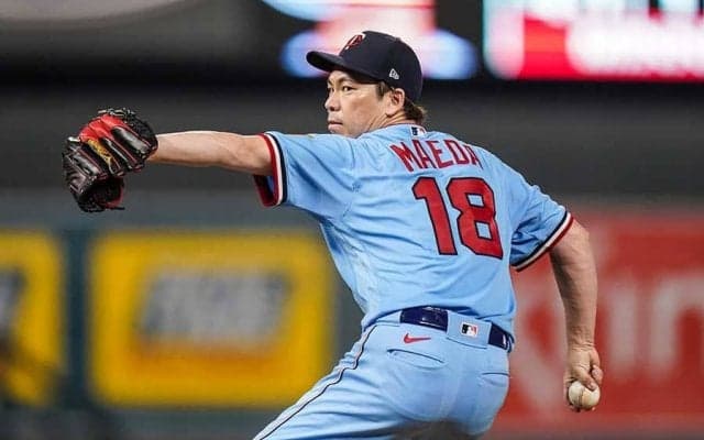 鯉党歓喜！　前田健太×森下暢仁、“新旧カープ18番”共演に「最高の2ショット」の声