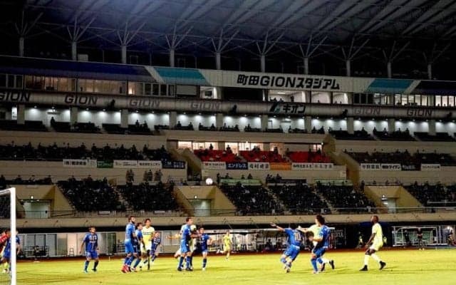 なぜJ2・町田は「他サポ」でも有償インターンに採用するのか？　学生と築くWin-Winの関係