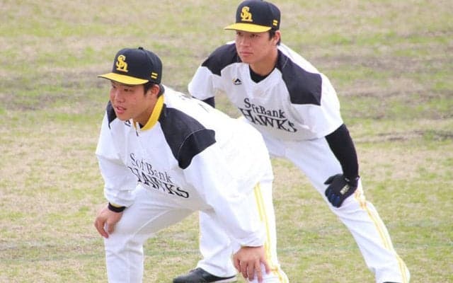 なぜ高卒新人2人を“1日限定”でA組に呼んだのか？　鷹・工藤監督の3つの思惑