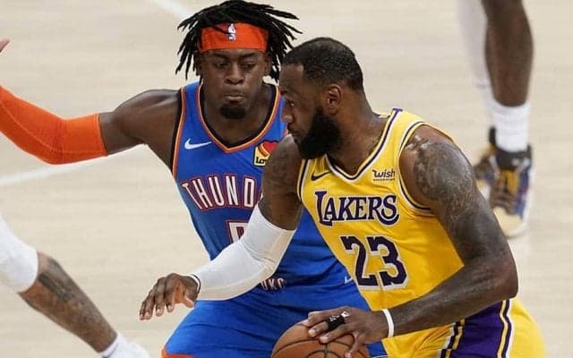 【NBA】“目隠しディフェンス”でレブロンに対抗　必死なサンダー選手に米笑撃「彼が好きだ」