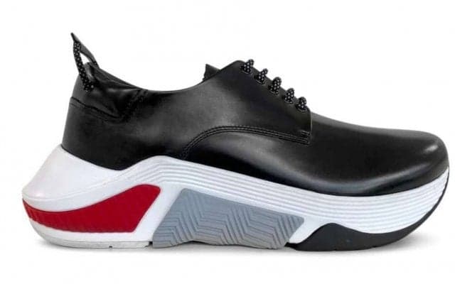 ジョルジオ アルマーニがバッシュにインスピレーションを得たドレッシーなスニーカーをリリース