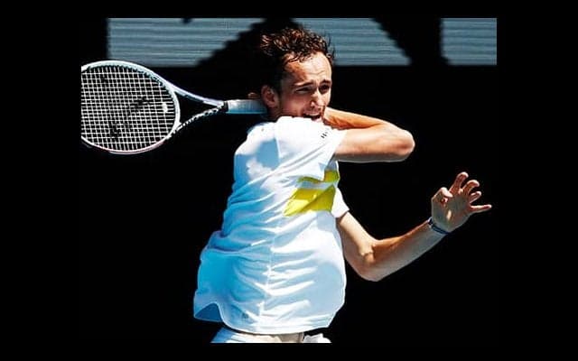  メド 激闘制して3年連続16強へ 