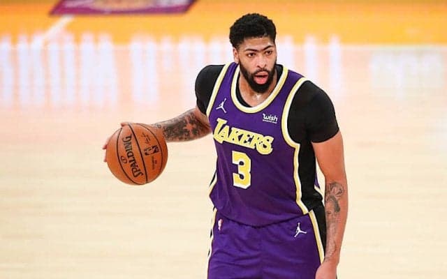 序盤の20点ビハインドから逆転勝利したレイカーズ…故障から復帰したデイビス「チーム一丸となって挑んだ」