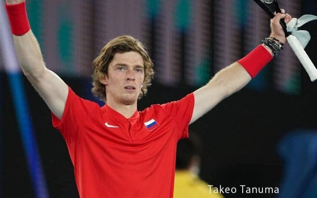 23歳ルブレフが39歳ロペスに快勝。4回戦に進出