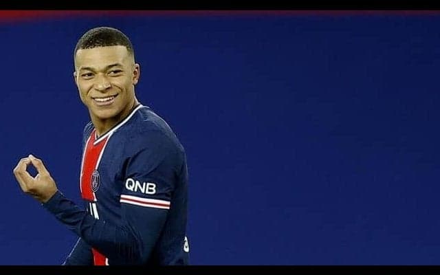 エムバペ、契約満了の2022年までPSG残留を決意