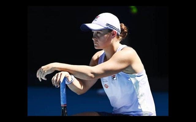 世界1位バーティ 4強ならず