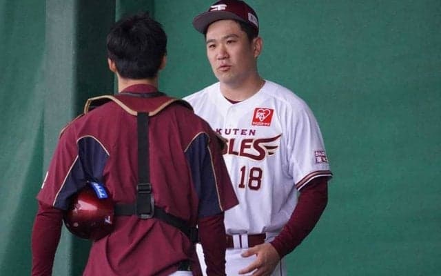 楽天・田中将「1-2、スライダー！」　20日初実戦へ本番想定ブルペン36球