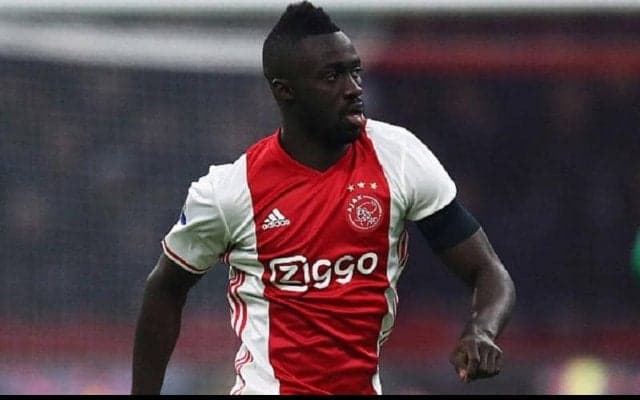 まるで低空レーザービーム！地を這うような強烈グラウンダーのロングシュート【インクレディブル・ゴールズ】