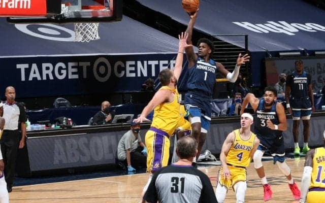 ウルブズの新人、アンソニー・エドワーズがレイカーズ戦でキャリアハイの28得点、レブロンは「彼は偉大な若者」と称賛