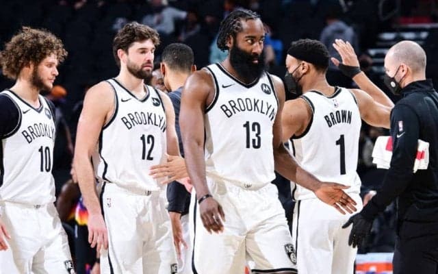 デュラントとアービングを欠くネッツがサンズに大逆転勝利、ジェームズ・ハーデン「点差に関係なく正しいプレーを追い求める」