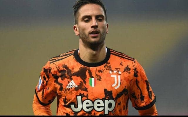 「ショッキングなバックパス」「一体どうしたんだ」ユベントスMFの試合開始“61秒”での衝撃ミスが波紋