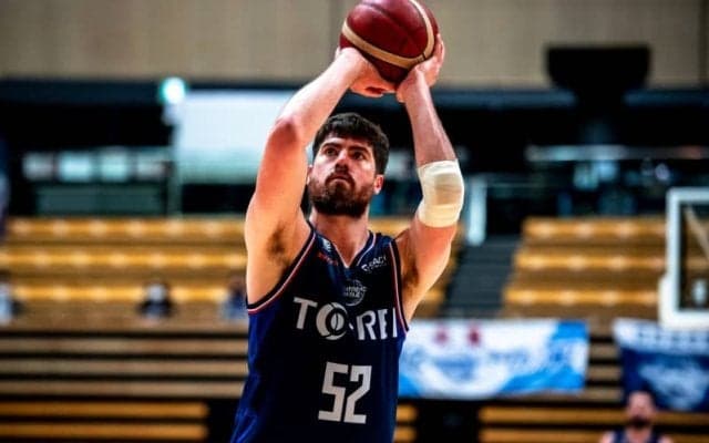 アースフレンズ東京Zがアレクサンダー・ジョーンズの負傷を発表…左足関節捻挫で全治未定