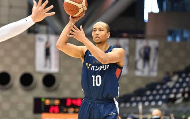 横浜のチェンバースが遊離体摘出手術実施により2〜3週間の離脱…神奈川ダービーは欠場濃厚に