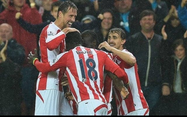 クラウチが2mの長身で相手DFを蹂躙！ロボット以外の“新ダンスムーブ”も披露【インクレディブル・ゴールズ】