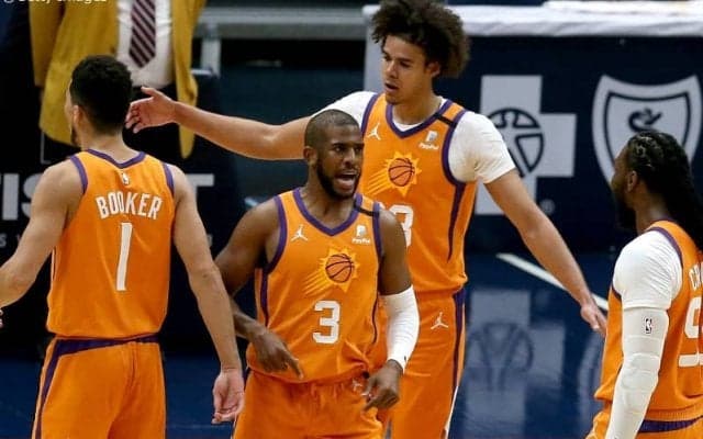 ペリカンズ相手に大逆転劇を演じたサンズ、ブッカーはポールのプレーぶりを絶賛