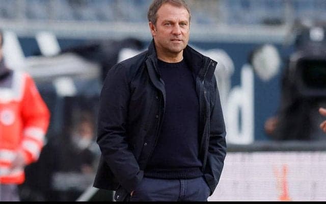 2試合勝ちなしのバイエルン指揮官、鎌田大地が輝いた前半を悔やむ