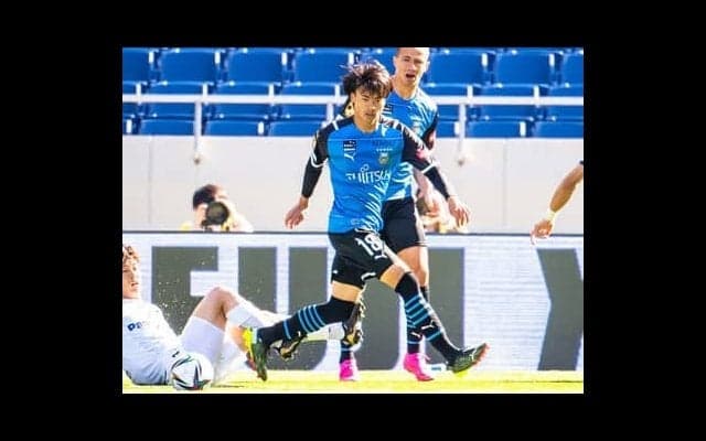 三笘薫の挑戦。脱スーパーサブでドリブラーから「真のエース」へ