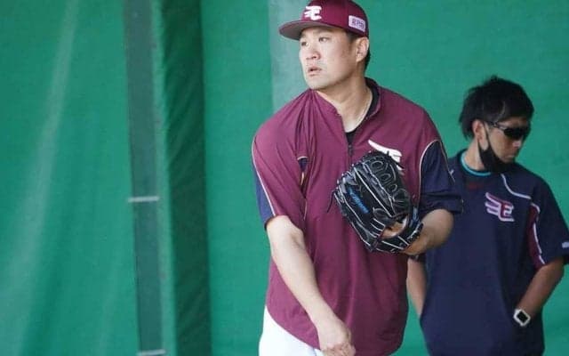 田中将大、ブルペン24球で春季キャンプ締め「真っすぐだけ、軽くですけど」