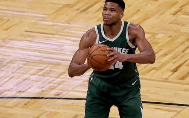 キングス指揮官のゲームプランを崩し、苦手のフリースローで結果を残したアデトクンボ