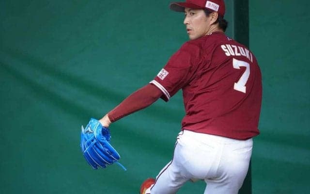 楽天・岸、背番号「7」でブルペン43球　25日の初実戦で開幕投手アピールへ