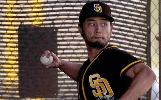 【MLB】ダルビッシュ、野茂英雄氏の前での投球に感謝「引き出しの多さにビビってます」