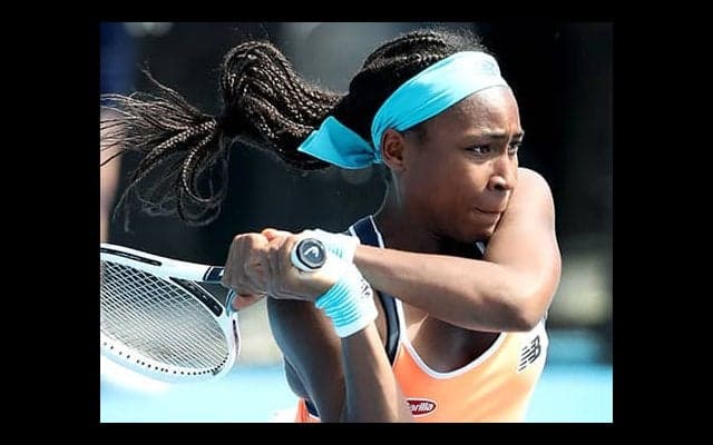  16歳ガウフ 逆転で8強入り 