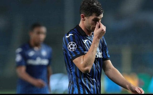 レアル・マドリー戦で退場のフロイラーが謝罪、チームメートは擁護