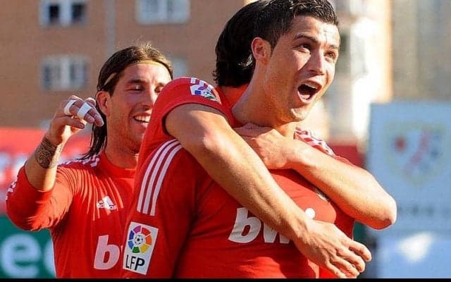 スカッとゴール！ C・ロナウドのノールックバックヒール