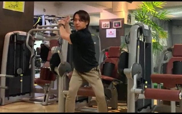 ゴルフスイングの勘違い～地面反力とは～