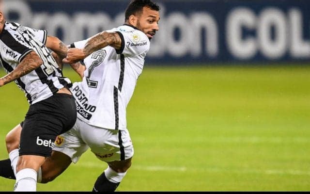 ラ・リーガで128試合出場のブラジル人右SBがJリーグクラブと交渉、現在はコリンチャンスに所属