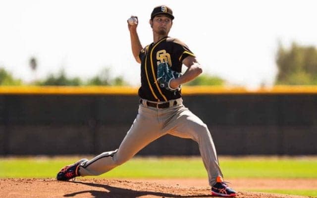 【MLB】ダルビッシュと野茂氏の“融合”に投手コーチは太鼓判「役立つに違いない」