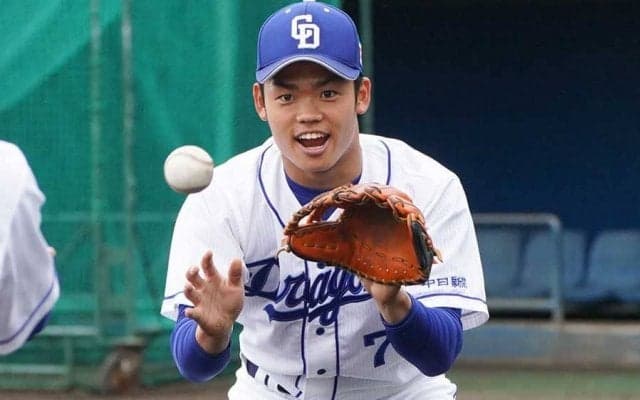 中日・根尾が頑なに「遊撃」にこだわる訳　追い求める“理想のアイデンティティ”