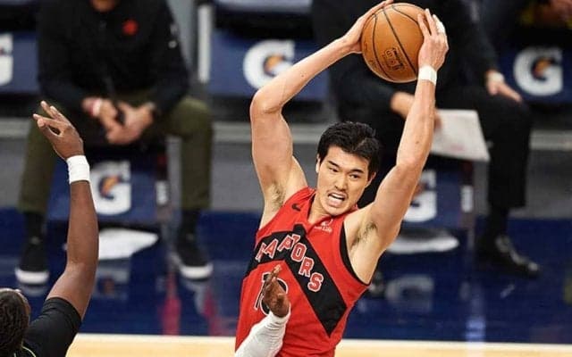 【NBA】渡邊雄太、4試合ぶり出場で4得点4リバウンド　チームの連敗ストップに貢献